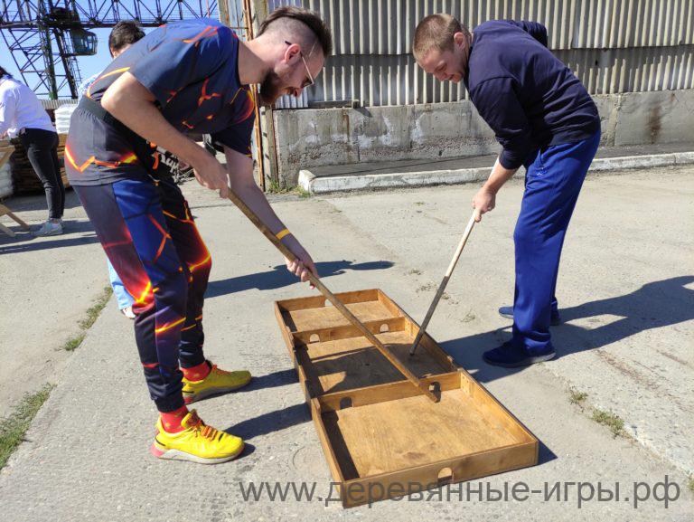 Игра Бокс-хоккей. Аренда деревянных игр на праздник в Иркутске.