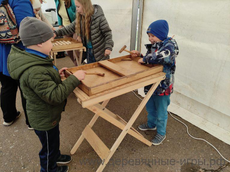 Игра Молотки. Аренда деревянных игр на праздник в Иркутске.